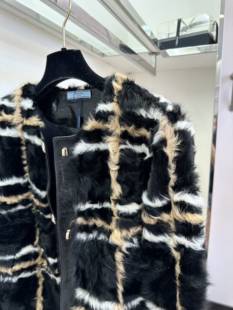 Pra*a outwear